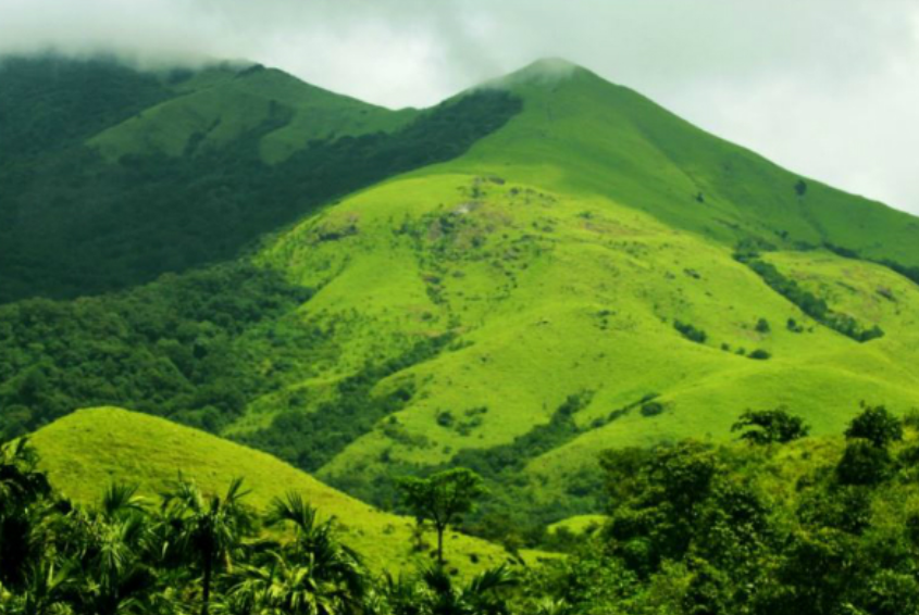 Madikeri Tour Package | Explore Coorg’s Scenic Beauty with Coorg Taxi